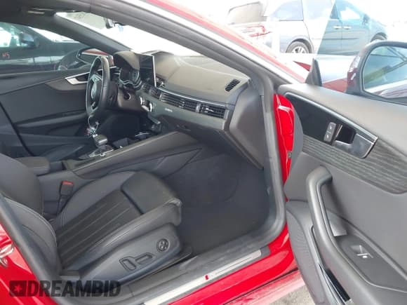 ✅ 2022 Audi A5 Sportback S line Premium • VIN: WAUDACF59NA013959 • Lot: 42815547. Listed on IAAI with 52,098 mi. Free auction sales archive from the USA and detailed vehicle history report at DreamBid. Image 5.