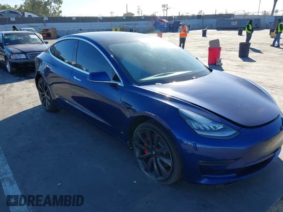 ✅ 2020 Tesla Model 3 Performance • VIN: 5YJ3E1ECXLF641945 • Lot: 41337826. Wystawiony na IAAI z przebiegiem 53 336 mil. Bezpłatny archiwum sprzedaży aukcyjnych z USA i szczegółowy raport historii pojazdu na DreamBid. Zdjęcie 6.