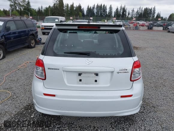 ✅ 2012 Suzuki SX4 Sportback • VIN: JS2YA5A56C6300561 • Лот: 42245079. Опубликован ранее на IAAI с пробегом 82 655 миль. Бесплатный доступ к архиву аукционных продаж из США и подробный отчёт об истории автомобиля на DreamBid. Изображение 17.