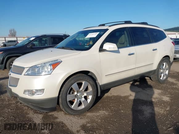 ✅ 2012 Chevrolet Traverse LTZ • VIN: 1GNKVLED4CJ152537 • Lot: 43749305. Wystawiony na IAAI z przebiegiem 188 623 mil. Bezpłatny archiwum sprzedaży aukcyjnych z USA i szczegółowy raport historii pojazdu na DreamBid. Zdjęcie 2.