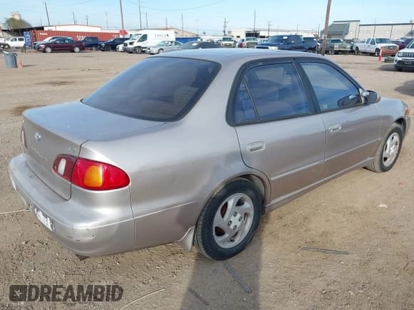 ✅ 1999 Toyota Corolla VE • VIN: 1NXBR18E7XZ160394 • Lot: 43848799. Wystawiony na IAAI z przebiegiem 227 273 mil. Bezpłatny archiwum sprzedaży aukcyjnych z USA i szczegółowy raport historii pojazdu na DreamBid. Zdjęcie 4.
