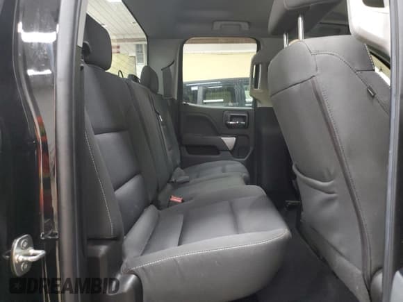 ✅ 2019 Chevrolet Silverado 1500 LT • VIN: 2GCVKPEC9K1117496 • Lot: 86855295. Wystawiony na Copart z przebiegiem 96 780 mil. Bezpłatny archiwum sprzedaży aukcyjnych z USA i szczegółowy raport historii pojazdu na DreamBid. Zdjęcie 10.