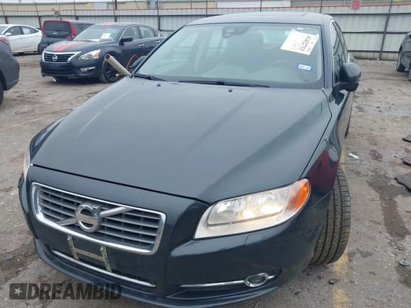 ✅ 2012 Volvo S80 3.0L • VIN: YV1902AH8C1158960 • Lot: 41432733. Listed on IAAI with 50,441 mi. Free auction sales archive from the USA and detailed vehicle history report at DreamBid. Image 2.
