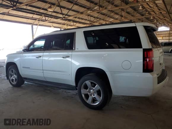 2019 Chevrolet Suburban LT z VIN 1GNSCHKC2KR361855, wystawiony jako Copart lot #84461665 z przebiegiem 80 103 mil mil oraz Szkoda całkowita • Salvage title. Historia ofert i sprzedaży dostępna na DreamBid. Obrazek 2.