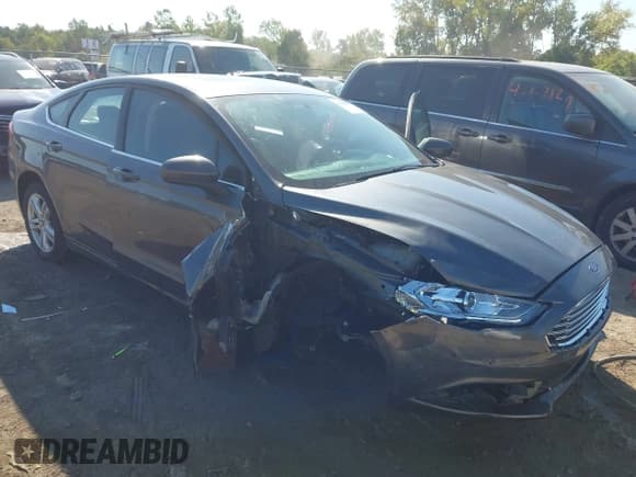 ✅ 2018 Ford Fusion SE • VIN: 3FA6P0LU6JR124351 • Lot: 43196507. Wystawiony na IAAI z przebiegiem 79 873 mil. Bezpłatny archiwum sprzedaży aukcyjnych z USA i szczegółowy raport historii pojazdu na DreamBid. Zdjęcie 6.