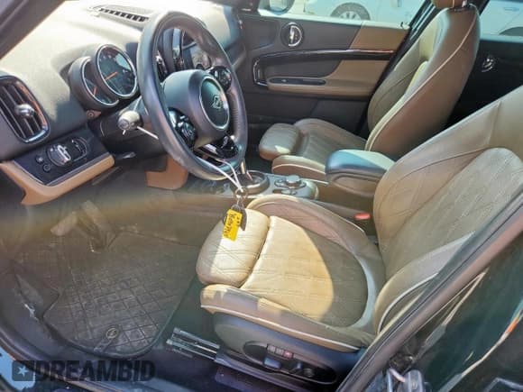 ✅ 2019 MINI Countryman Cooper S • VIN: WMZYT5C55K3J88787 • Lot: 80907965. Wystawiony na Copart z przebiegiem 53 507 mil. Bezpłatny archiwum sprzedaży aukcyjnych z USA i szczegółowy raport historii pojazdu na DreamBid. Zdjęcie 7.