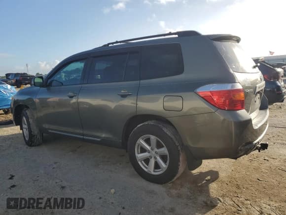 ✅ 2009 Toyota Highlander • VIN: JTEDA41A892000886 • Lot: 82295375. Listed on Copart with 204,332 mi. Free auction sales archive from the USA and detailed vehicle history report at DreamBid. Image 2.