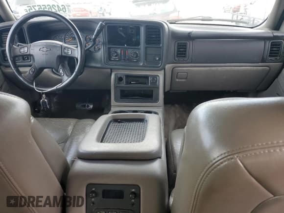 ✅ 2006 Chevrolet Tahoe Z71 • VIN: 1GNEC13Z16R147050 • Lot: 64265575. Listed on Copart with 220,019 mi. Free auction sales archive from the USA and detailed vehicle history report at DreamBid. Image 8.