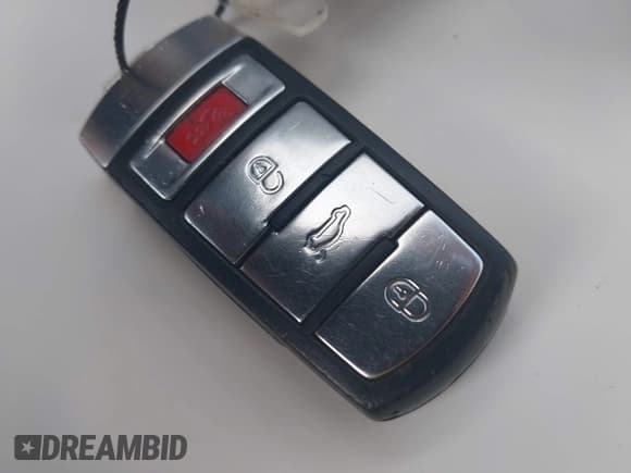 ✅ 2013 Volkswagen CC R-Line • VIN: WVWBP7ANXDE521906 • Lot: 42975126. Listed on IAAI with 87,359 mi. Free auction sales archive from the USA and detailed vehicle history report at DreamBid. Image 11.