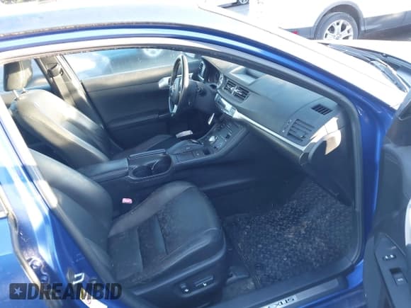 ✅ 2013 Lexus CT 200h • VIN: JTHKD5BH9D2163381 • Лот: 43438545. Опубликован ранее на IAAI с пробегом 160 802 миль. Бесплатный доступ к архиву аукционных продаж из США и подробный отчёт об истории автомобиля на DreamBid. Изображение 5.