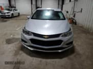 ✅ 2017 Chevrolet Cruze LS • VIN: 1G1BC5SMXH7122910 • Lot: 61137643. Listed on Copart with 58,626 mi. Free auction sales archive from the USA and detailed vehicle history report at DreamBid. Image 5.