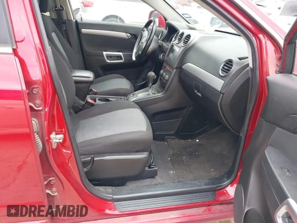 ✅ 2012 Chevrolet Captiva Sport LT • VIN: 3GNAL3E53CS652200 • Lot: 42126641. Wystawiony na IAAI z przebiegiem 191 050 mil. Bezpłatny archiwum sprzedaży aukcyjnych z USA i szczegółowy raport historii pojazdu na DreamBid. Zdjęcie 5.