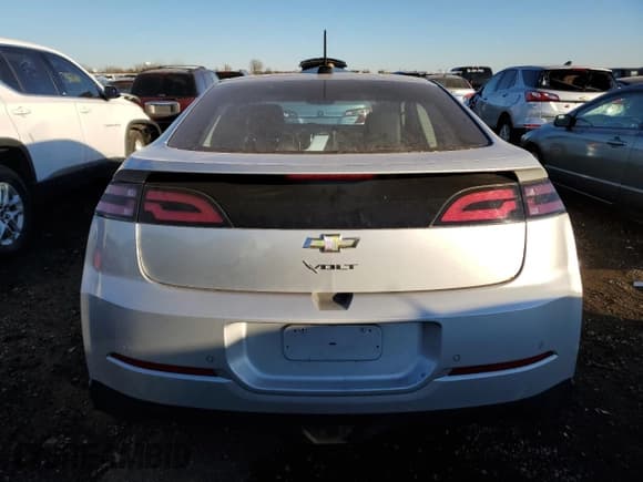 ✅ 2015 Chevrolet Volt • VIN: 1G1RB6E4XFU110211 • Lot: 80226824. Wystawiony na Copart z przebiegiem 46 889 mil. Bezpłatny archiwum sprzedaży aukcyjnych z USA i szczegółowy raport historii pojazdu na DreamBid. Zdjęcie 6.