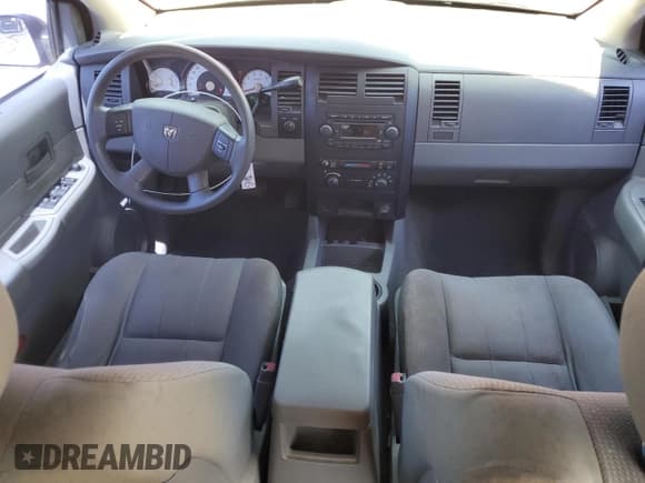 ✅ 2005 Dodge Durango SXT • VIN: 1D4HB38N65F614038 • Лот: 63580585. Опубликован ранее на Copart с пробегом 301 673 миль. Бесплатный доступ к архиву аукционных продаж из США и подробный отчёт об истории автомобиля на DreamBid. Изображение 8.