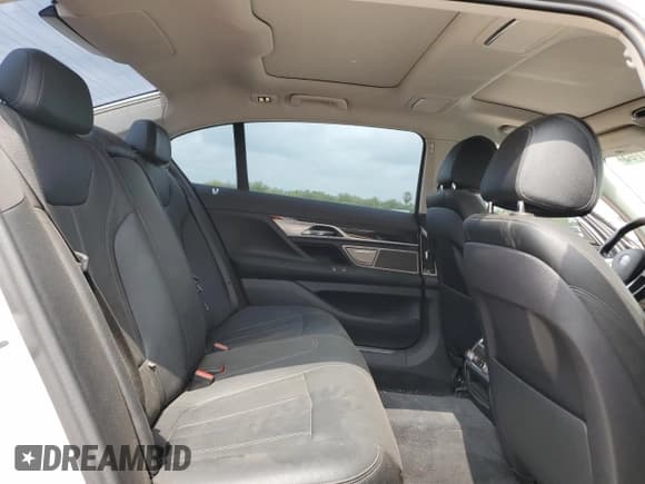 ✅ 2017 BMW 7 Series 740i • VIN: WBA7E2C37HG740601 • Lot: 53612705. Listed on Copart with 50,042 mi. Free auction sales archive from the USA and detailed vehicle history report at DreamBid. Image 10.