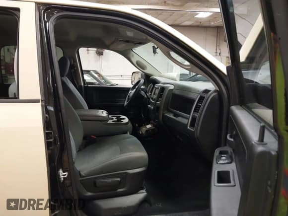 ✅ 2018 Ram 2500 Tradesman • VIN: 3C6UR5CJ0JG365615 • Лот: 42366864. Опубликован ранее на IAAI с пробегом 50 783 миль. Бесплатный доступ к архиву аукционных продаж из США и подробный отчёт об истории автомобиля на DreamBid. Изображение 5.