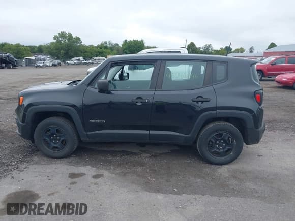 ✅ 2017 Jeep Renegade Sport • VIN: ZACCJBAH1HPG16919 • Lot: 43046846. Listed on IAAI with 119,167 mi. Free auction sales archive from the USA and detailed vehicle history report at DreamBid. Image 14.