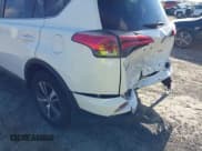 ✅ 2017 Toyota RAV4 XLE • VIN: JTMWFREVXHJ128933 • Lot: 43330627. Listed on IAAI with 73,102 mi. Free auction sales archive from the USA and detailed vehicle history report at DreamBid. Image 19.