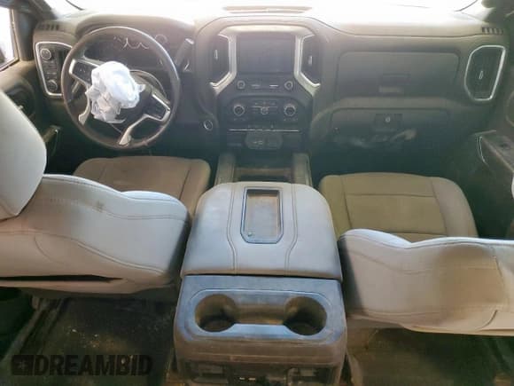 ✅ 2022 Chevrolet Silverado 2500HD LT • VIN: 1GC4YNE76NF156528 • Lot: 84181835. Wystawiony na Copart z przebiegiem 163 193 mil. Bezpłatny archiwum sprzedaży aukcyjnych z USA i szczegółowy raport historii pojazdu na DreamBid. Zdjęcie 8.