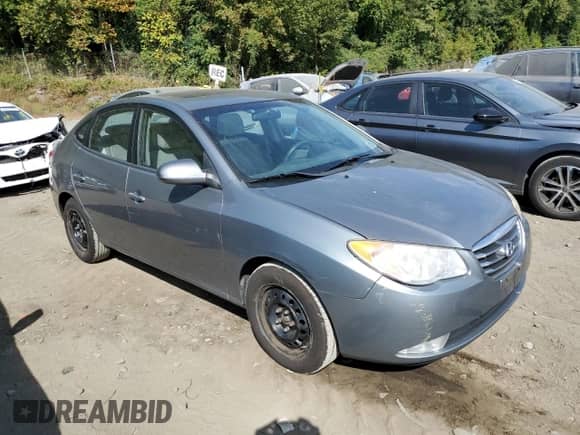 2010 Hyundai Elantra GLS z VIN KMHDU4AD8AU076957, wystawiony jako Copart lot #71700624 z przebiegiem 224 758 mil mil oraz Czysty tytuł • Clean title. Historia ofert i sprzedaży dostępna na DreamBid. Obrazek 6.