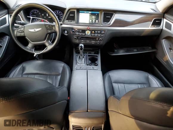 2016 Hyundai Genesis 3.8L z VIN KMHGN4JE8GU135355, wystawiony jako Copart lot #83717974 z przebiegiem 278 267 mil mil oraz Czysty tytuł • Clean title. Historia ofert i sprzedaży dostępna na DreamBid. Obrazek 8.