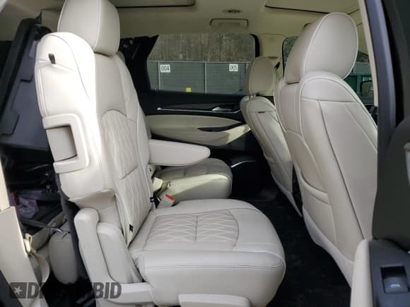 ✅ 2024 Buick Enclave Avenir • VIN: 5GAEVCKW1RJ116200 • Лот: 79199464. Опубликован ранее на Copart с пробегом 10 961 миль. Бесплатный доступ к архиву аукционных продаж из США и подробный отчёт об истории автомобиля на DreamBid. Изображение 11.