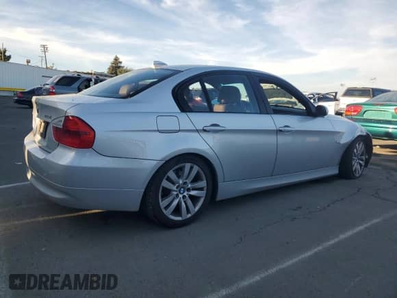 2006 BMW 3 Series 325i z VIN WBAVB135X6PT11610, wystawiony jako Copart lot #82766065 z przebiegiem Nie podano mil oraz Szkoda całkowita • Salvage title. Historia ofert i sprzedaży dostępna na DreamBid. Obrazek 3.