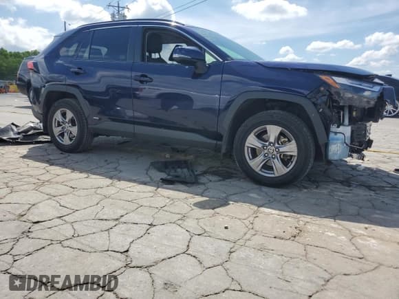 ✅ 2023 Toyota RAV4 Hybrid XLE • VIN: JTMRWRFV8PD574703 • Lot: 54264195. Wystawiony na Copart z przebiegiem 92 606 mil. Bezpłatny archiwum sprzedaży aukcyjnych z USA i szczegółowy raport historii pojazdu na DreamBid. Zdjęcie 4.