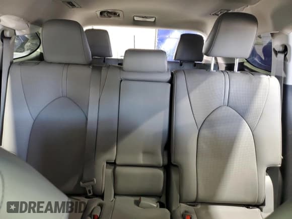 ✅ 2020 Toyota Highlander Limited • VIN: 5TDDZRBH4LS037228 • Lot: 60340345. Wystawiony na Copart z przebiegiem 66 248 mil. Bezpłatny archiwum sprzedaży aukcyjnych z USA i szczegółowy raport historii pojazdu na DreamBid. Zdjęcie 10.