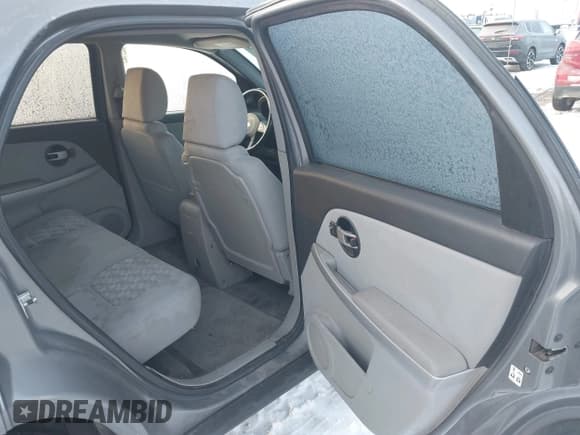 ✅ 2005 Chevrolet Equinox LT • VIN: 2CNDL63F956019426 • Лот: 41330777. Опубликован ранее на IAAI с пробегом 177 890 миль. Бесплатный доступ к архиву аукционных продаж из США и подробный отчёт об истории автомобиля на DreamBid. Изображение 8.