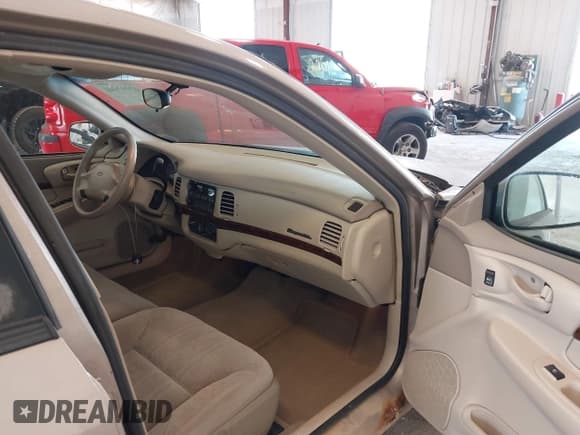 ✅ 2002 Chevrolet Impala • VIN: 2G1WF52E129198958 • Lot: 42919041. Wystawiony na IAAI z przebiegiem 70 687 mil. Bezpłatny archiwum sprzedaży aukcyjnych z USA i szczegółowy raport historii pojazdu na DreamBid. Zdjęcie 5.