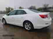 2015 Chevrolet Malibu LS z VIN 1G11B5SLXFF190584, wystawiony jako Copart lot #90889635 z przebiegiem 54 318 mil mil oraz Szkoda całkowita • Salvage title. Historia ofert i sprzedaży dostępna na DreamBid. Obrazek 2.