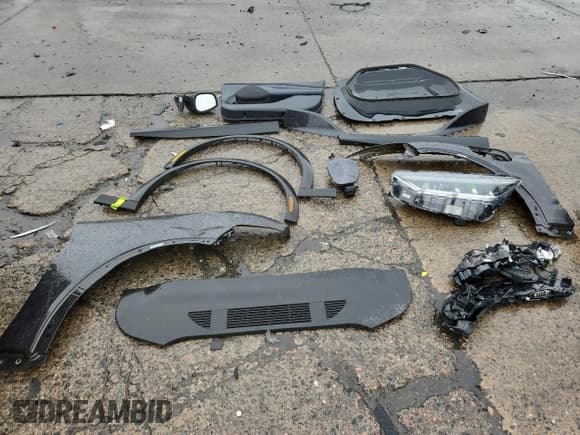 ✅ 2022 Ford Mustang Mach-E Select • VIN: 3FMTK1SS7NMA17728 • Лот: 83822395. Опубликован ранее на Copart с пробегом 41 398 миль. Бесплатный доступ к архиву аукционных продаж из США и подробный отчёт об истории автомобиля на DreamBid. Изображение 13.