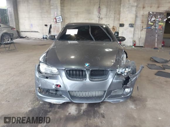✅ 2007 BMW 3 Series 335i • VIN: WBAWL735X7PX42731 • Lot: 42362319. Wystawiony na IAAI z przebiegiem 64 372 mil. Bezpłatny archiwum sprzedaży aukcyjnych z USA i szczegółowy raport historii pojazdu na DreamBid. Zdjęcie 12.