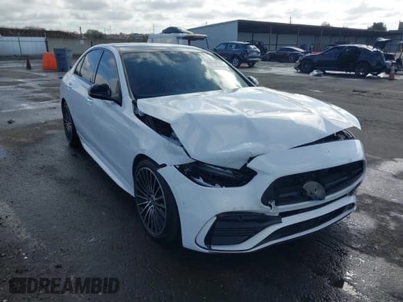 ✅ 2025 Mercedes-Benz C 300 • VIN: W1KAF4GB7SR268775 • Lot: 43618938. Wystawiony na IAAI z przebiegiem 4 214 mil. Bezpłatny archiwum sprzedaży aukcyjnych z USA i szczegółowy raport historii pojazdu na DreamBid. Zdjęcie 1.