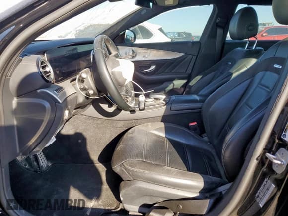 ✅ 2018 Mercedes-Benz E 43 AMG • VIN: WDDZF6EB5JA389822 • Лот: 91316715. Опубликован ранее на Copart с пробегом 54 819 миль. Бесплатный доступ к архиву аукционных продаж из США и подробный отчёт об истории автомобиля на DreamBid. Изображение 7.