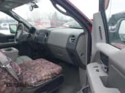 ✅ 2008 Ford F-150 XLT • VIN: 1FTPX14518FA91004 • Lot: 41664293. Wystawiony na IAAI z przebiegiem 171 860 mil. Bezpłatny archiwum sprzedaży aukcyjnych z USA i szczegółowy raport historii pojazdu na DreamBid. Zdjęcie 5.