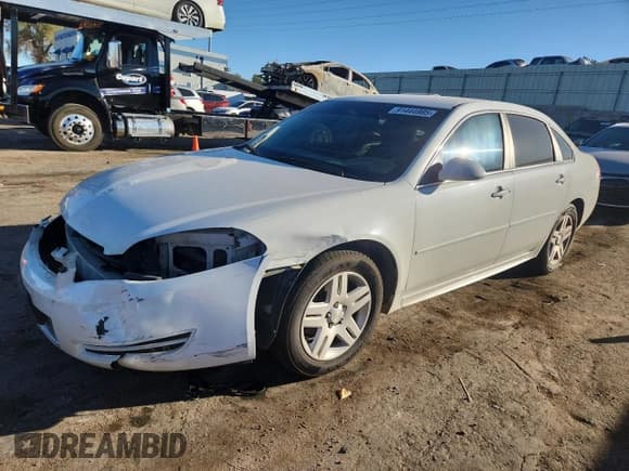 ✅ 2014 Chevrolet Impala LT • VIN: 2G1WB5E34E1109635 • Lot: 91444985. Wystawiony na Copart z przebiegiem 280 790 mil. Bezpłatny archiwum sprzedaży aukcyjnych z USA i szczegółowy raport historii pojazdu na DreamBid. Zdjęcie 1.