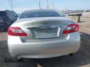 ✅ 2012 Infiniti M • VIN: JN1BY1AR5CM395782 • Лот: 42740015. Опубликован ранее на IAAI с пробегом 107 200 миль. Бесплатный доступ к архиву аукционных продаж из США и подробный отчёт об истории автомобиля на DreamBid. Изображение 16.