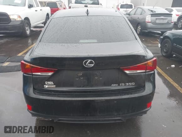 ✅ 2017 Lexus IS 350 • VIN: JTHCE1D20H5013327 • Лот: 41146140. Опубликован ранее на IAAI с пробегом 85 328 миль. Бесплатный доступ к архиву аукционных продаж из США и подробный отчёт об истории автомобиля на DreamBid. Изображение 17.