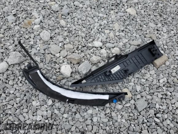 ✅ 2017 Tesla Model S 100D • VIN: 5YJSA1E42HF231454 • Lot: 92427805. Listed on Copart with 134,791 mi. Free auction sales archive from the USA and detailed vehicle history report at DreamBid. Image 12.