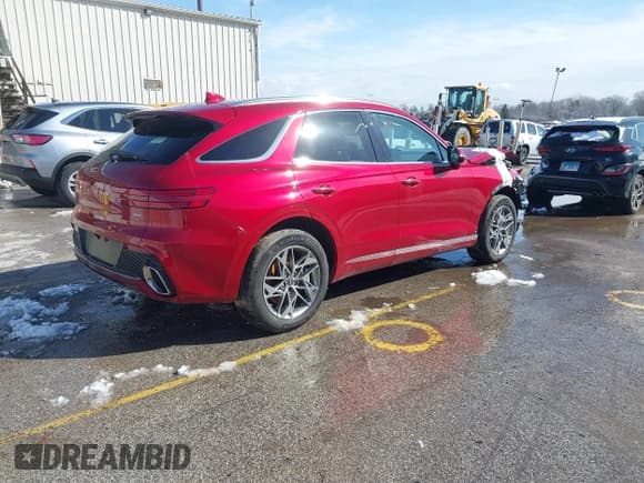 ✅ 2025 Genesis GV70 2.5T • VIN: 5NMMADTB5SH021934 • Lot: 41784283. Listed on IAAI with 5,920 mi. Free auction sales archive from the USA and detailed vehicle history report at DreamBid. Image 4.