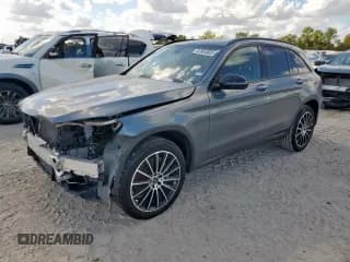 ✅ 2019 Mercedes-Benz GLC 300 • VIN: WDC0G4JB5K1000117 • Lot: 91804565. Listed on Copart with 61,576 mi. Free auction sales archive from the USA and detailed vehicle history report at DreamBid. Image 1.