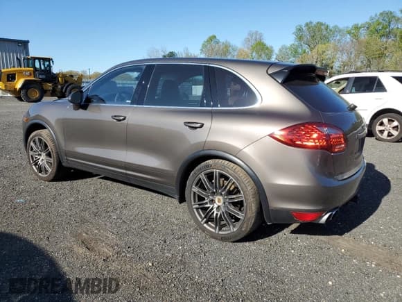 ✅ 2012 Porsche Cayenne S • VIN: WP1AB2A29CLA43084 • Lot: 53424175. Listed on Copart with Not provided. Free auction sales archive from the USA and detailed vehicle history report at DreamBid. Image 2.