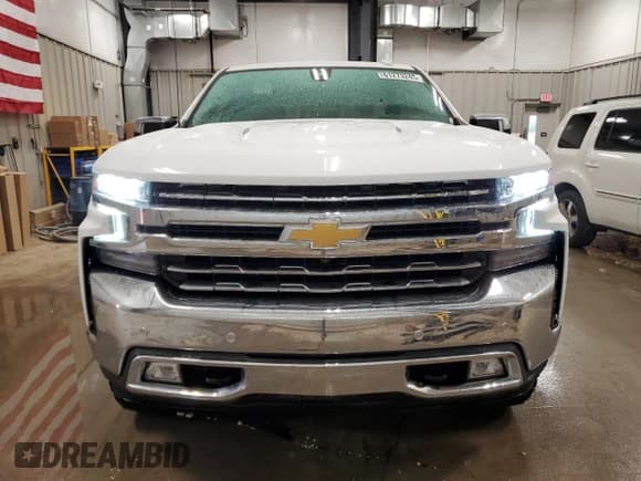 ✅ 2019 Chevrolet Silverado 1500 LTZ • VIN: 3GCUYGEL2KG150213 • Lot: 61273245. Listed on Copart with 83,299 mi. Free auction sales archive from the USA and detailed vehicle history report at DreamBid. Image 5.