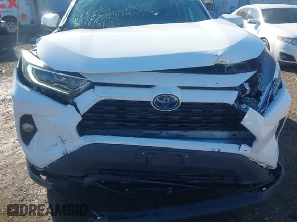 ✅ 2020 Toyota RAV4 Hybrid XLE • VIN: 2T3RWRFV0LW048658 • Lot: 43460020. Wystawiony na IAAI z przebiegiem 89 135 mil. Bezpłatny archiwum sprzedaży aukcyjnych z USA i szczegółowy raport historii pojazdu na DreamBid. Zdjęcie 6.