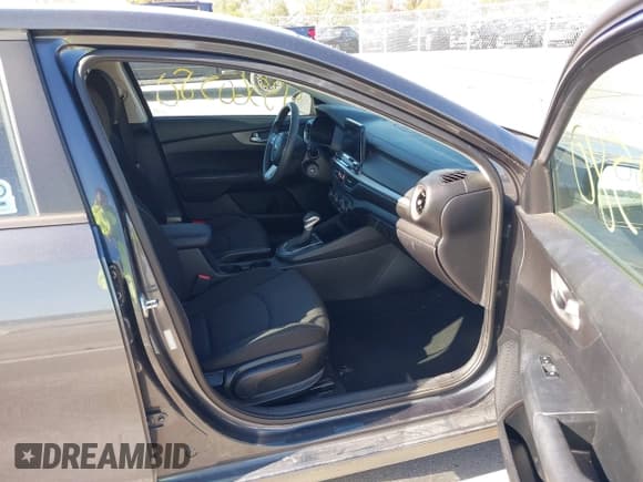 ✅ 2020 Kia Forte LXS • VIN: 3KPF24AD3LE183452 • Лот: 43560580. Опубликован ранее на IAAI с пробегом 83 285 миль. Бесплатный доступ к архиву аукционных продаж из США и подробный отчёт об истории автомобиля на DreamBid. Изображение 5.