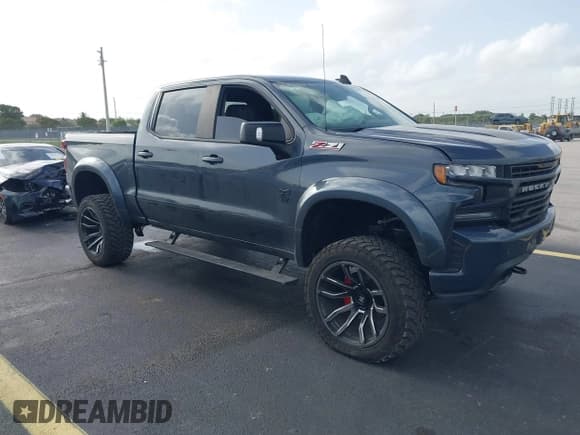 ✅ 2022 Chevrolet Silverado 1500 RST • VIN: 1GCUYEED5NZ162910 • Лот: 42826868. Опубликован ранее на IAAI с пробегом 93 647 миль. Бесплатный доступ к архиву аукционных продаж из США и подробный отчёт об истории автомобиля на DreamBid. Изображение 1.