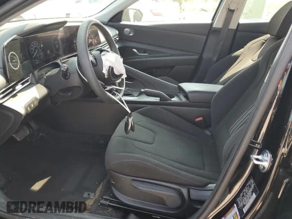 ✅ 2024 Hyundai Elantra SEL • VIN: KMHLM4DG1RU670089 • Lot: 69603475. Listed on Copart with 23,036 mi. Free auction sales archive from the USA and detailed vehicle history report at DreamBid. Image 7.