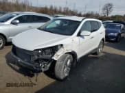 ✅ 2017 Hyundai Santa Fe 2.4L • VIN: 5NMZUDLB0HH012757 • Лот: 44801594. Опубликован ранее на Copart с пробегом 44 199 миль. Бесплатный доступ к архиву аукционных продаж из США и подробный отчёт об истории автомобиля на DreamBid. Изображение 1.